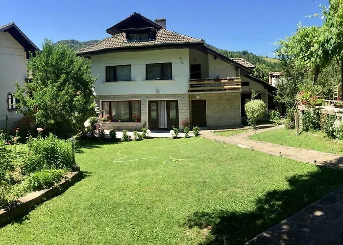 Luylyana Pensjonat 3*